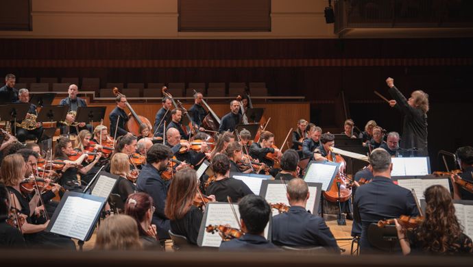 Brussels Philharmonic, Vlaams Radiokoor & Kazushi Ono