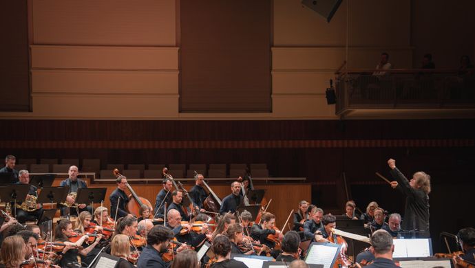 Brussels Philharmonic, Vlaams Radiokoor & Kazushi Ono