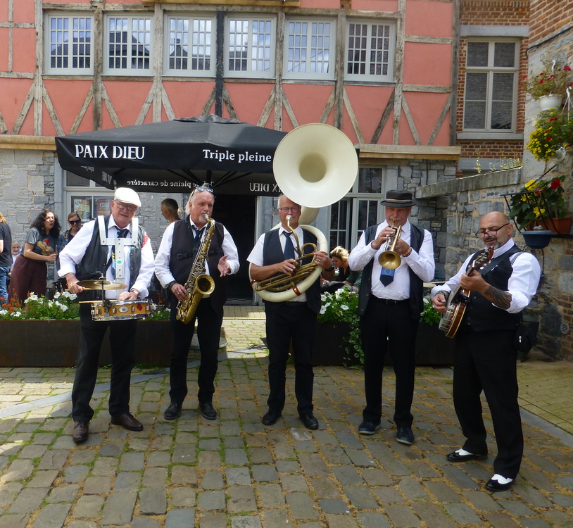 River Walk Jazz Band