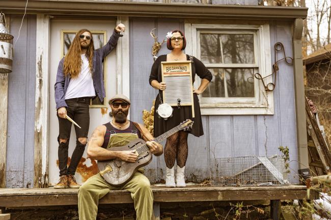 THE REVEREND PEYTON'S BIG DAMN BAND