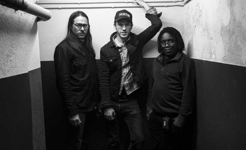 Interlinie met Ola Tunji & Mother Tongue